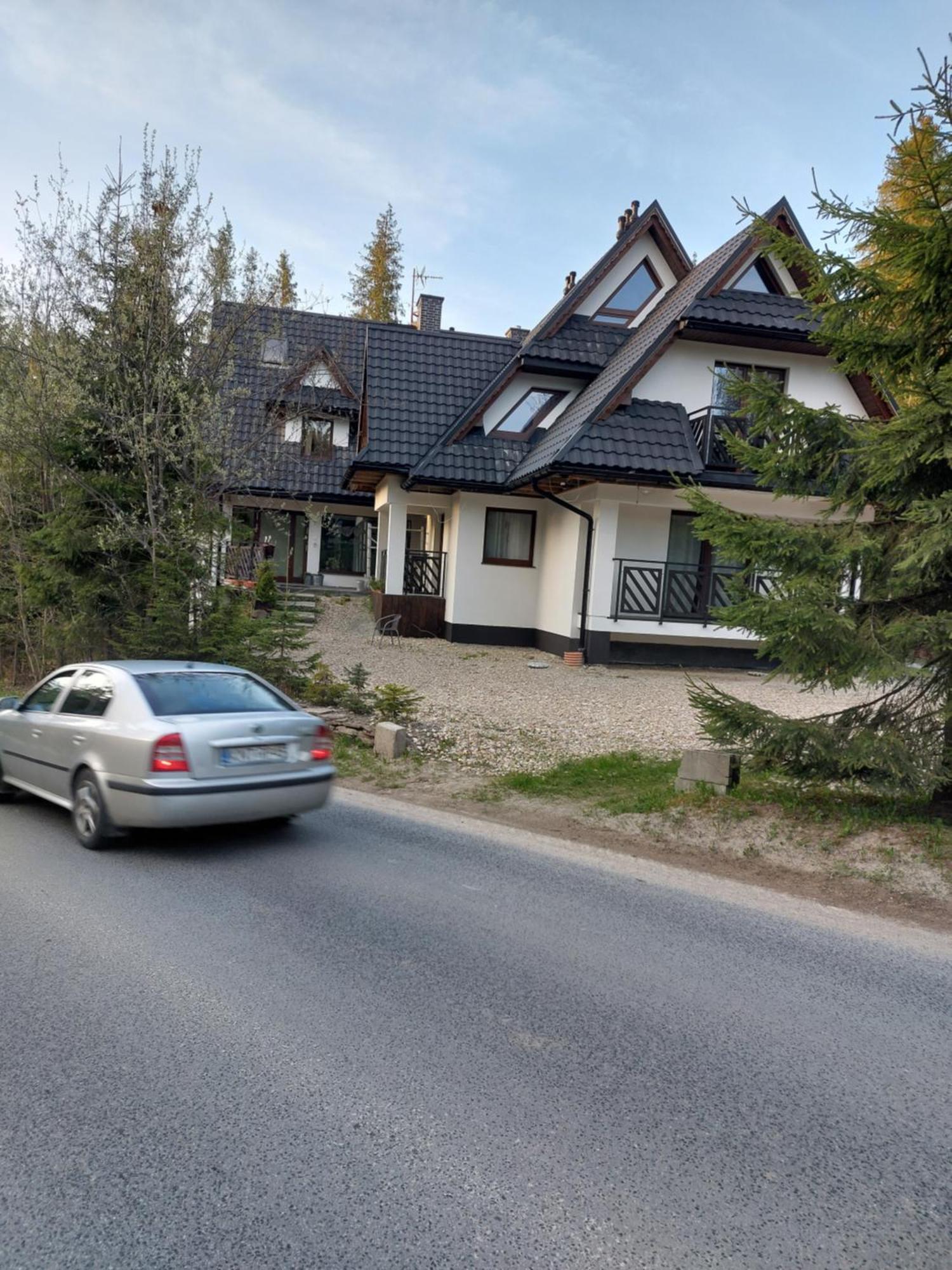 Willowa Chata Dzianisz Luaran gambar
